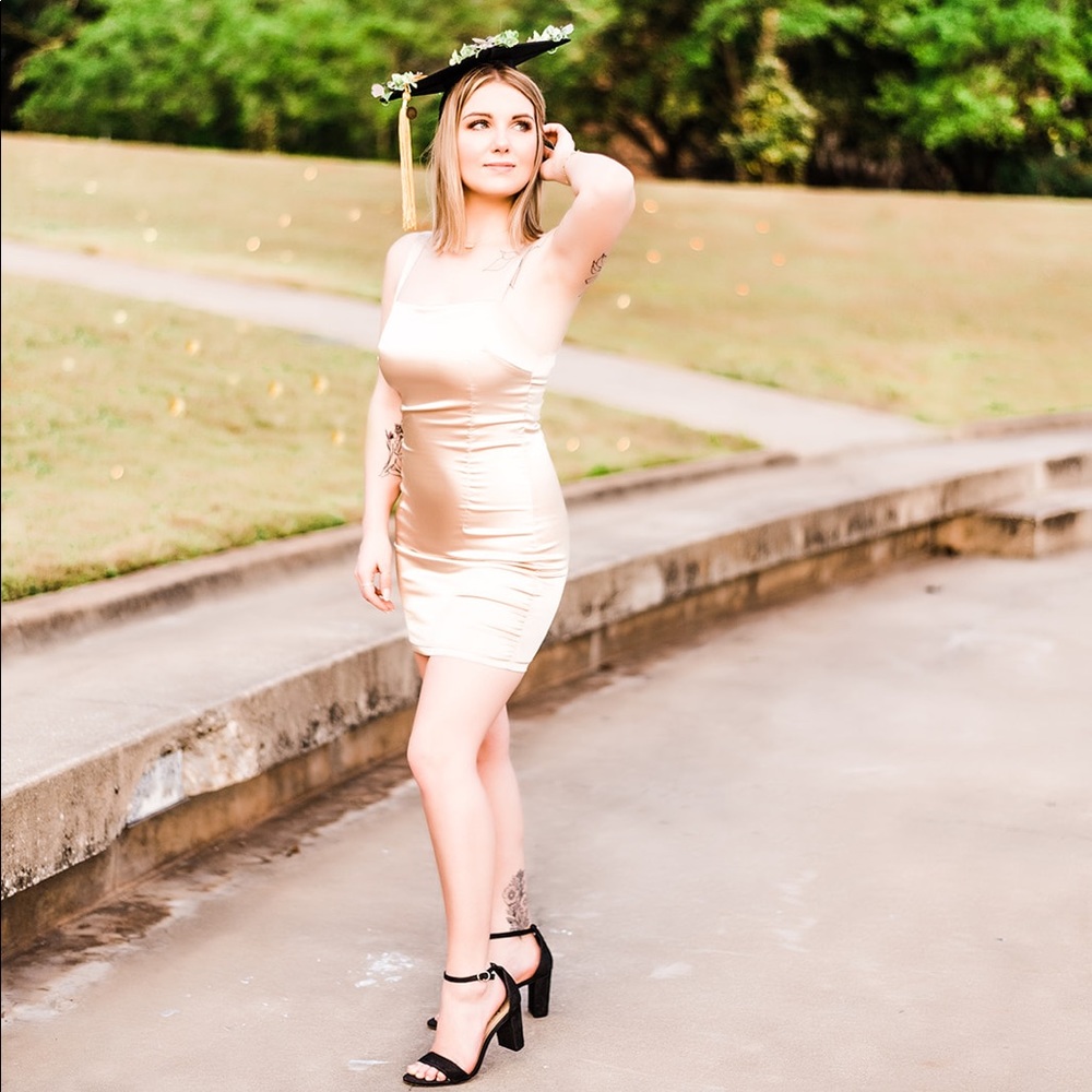 Meet your Posher, Elissa